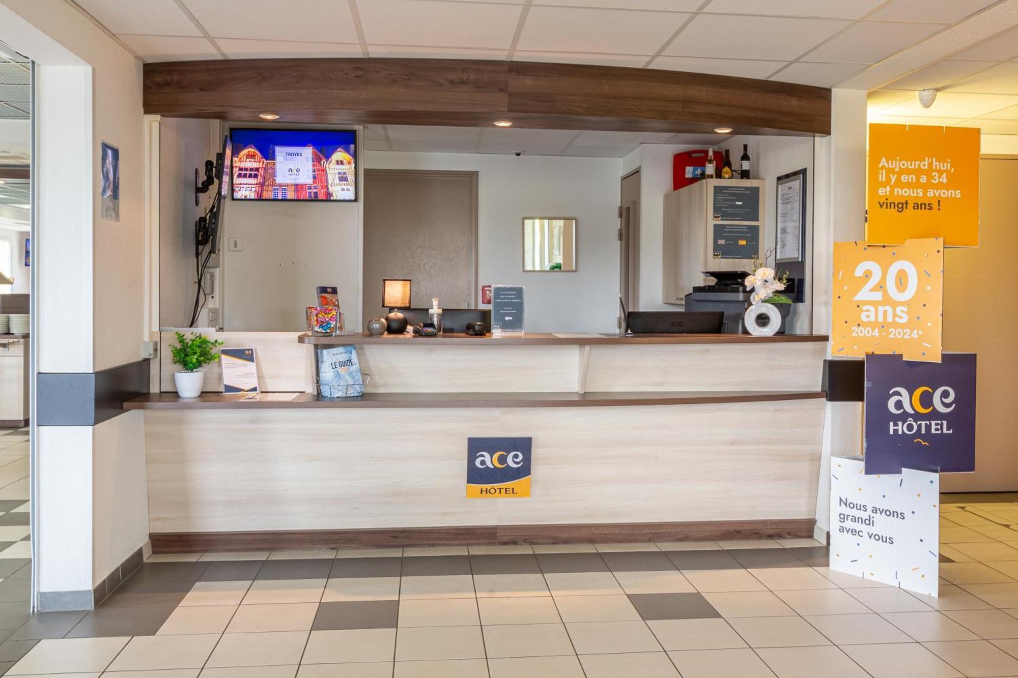 Ace Hotel Chateauroux Deols المظهر الخارجي الصورة